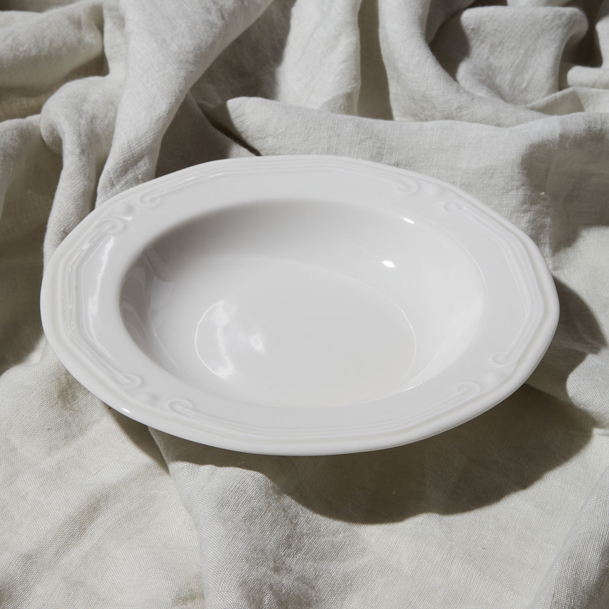 ESTIA ESTIA ΠΙΑΤΟ ΒΑΘΥ ATHÉNÉE ΠΟΡΣΕΛΑΝΙΝΟ ΑΝΑΓΛΥΦΟ 23cm WHITE