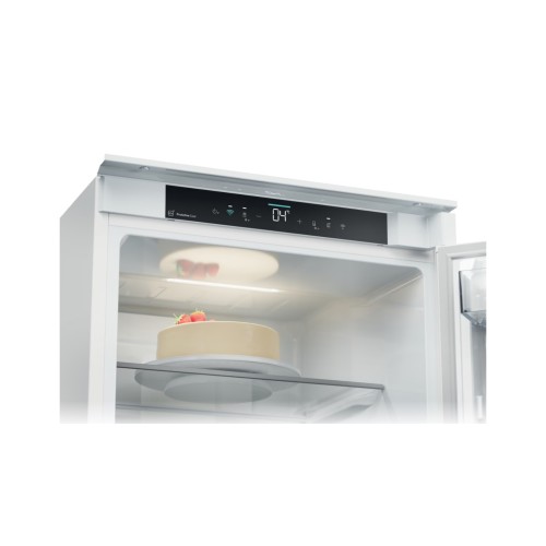 Candy Ψυγειοκαταψύκτης Εντοιχιζόμενος CNBQT3519EW 284lt Full No Frost Υ193.5xΠ54xΒ55cm