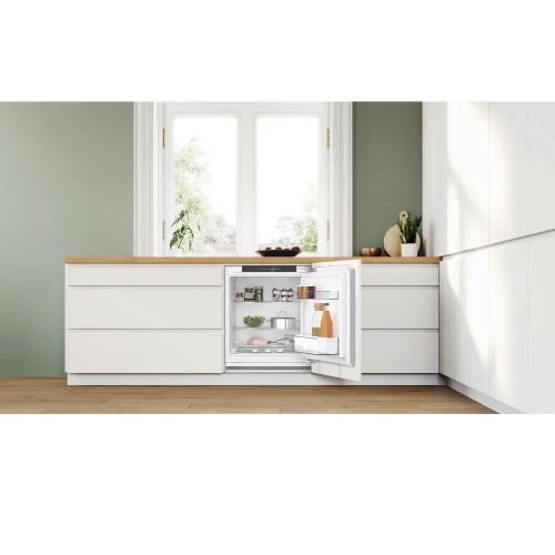 Bosch Υποτοιχιζόμενο Ψυγείο Μονόπορτο KUR21VFE0 134lt Υ82xΠ59,8xΒ54.8εκ.