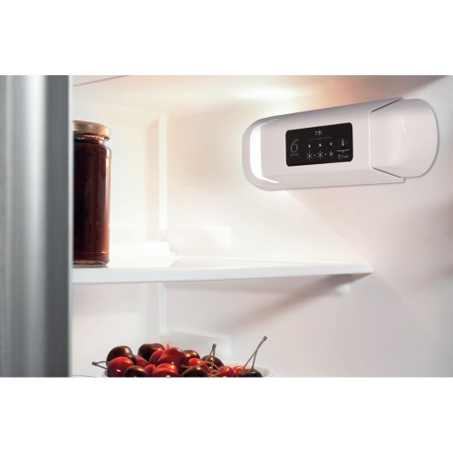 Whirlpool Ψυγείο Μονόπορτο Εντοιχιζόμενο ARG 8512 209lt Υ122xΠ54xΒ54.5εκ.