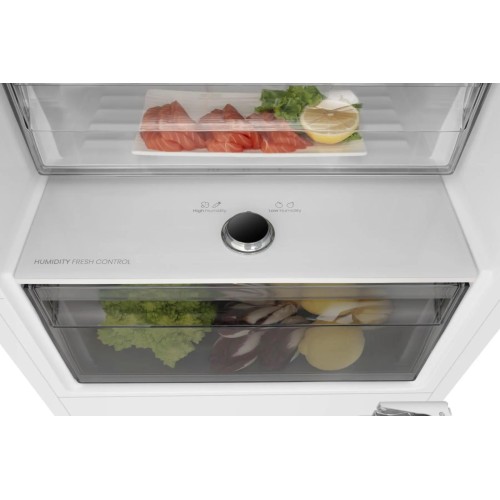 Hisense Εντοιχιζόμενος Ψυγειοκαταψύκτης RB3B250SAWE 252lt Υ177,2xΠ54xΒ54,5εκ.