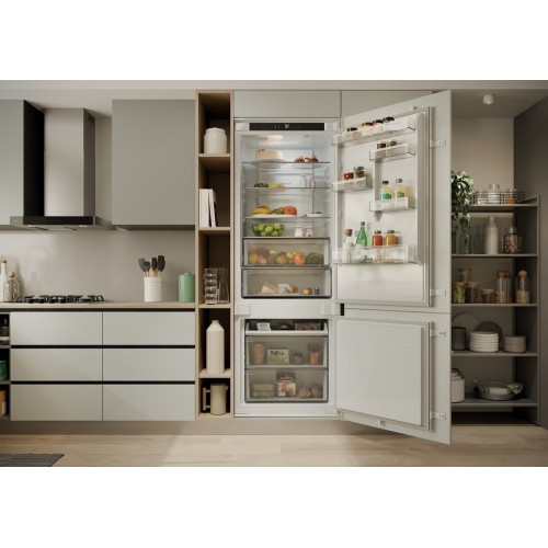 Candy Εντοιχιζόμενος Ψυγειοκαταψύκτης CNBQT3719EW 382lt Υ193.5xΠ69xΒ55εκ.