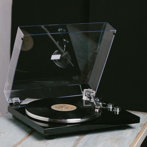 Akai Πικάπ TTA07USB (110584-0007) με Bluetooth και USB