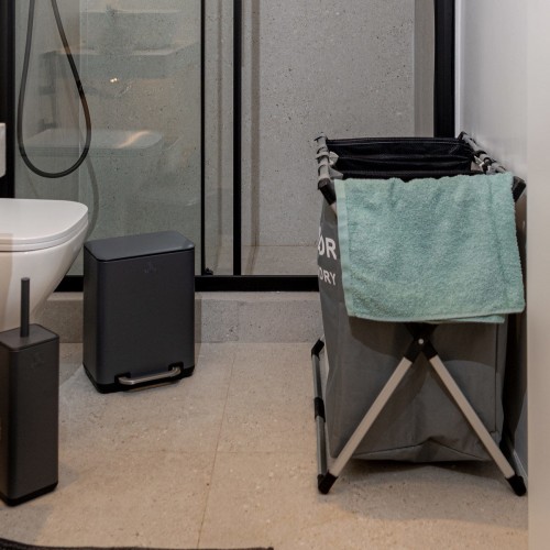 Estia ESTIA ΚΑΛΑΘΙ ΑΠΛΥΤΩΝ ΠΤΥΣΣΟΜΕΝΟ 3 ΘΕΣΕΩΝ ΜΑΥΡΟ-ΓΚΡΙ-ΛΕΥΚΟ