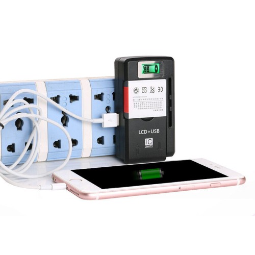 Powertech POWERTECH φορτιστής μπαταρίας κινητών QC64 με οθόνη, USB, μαύρος